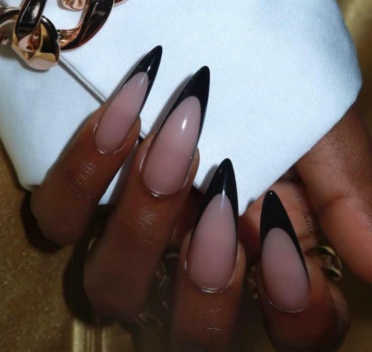 French Stiletto Nails, Black Nails Design, Black French Nails, Black Almond Nails, Acrylic Nails Stiletto, Black Acrylic Nails, Stiletto Nails Designs, French Acrylic Nails, Black Nail Designs