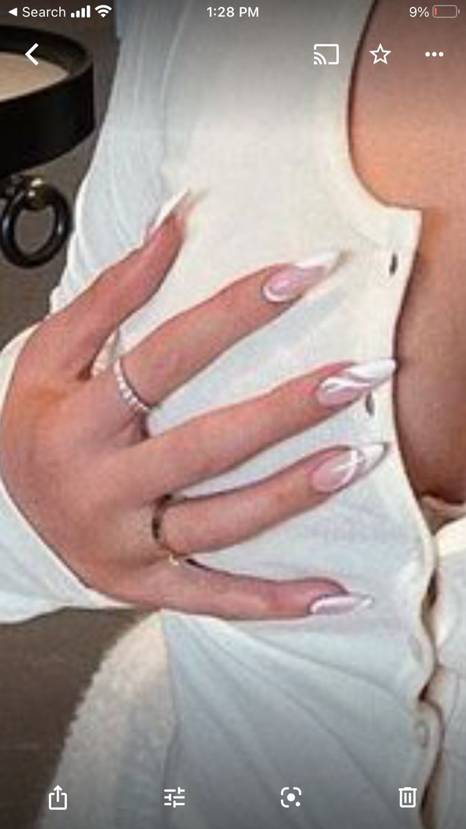 Almond Nails Kylie Jenner, Nails Rounded, Jenner Nails, Kylie Nails, Euphoria Nails, Kylie Jenner Nails, Happy Birthday Black, Nail Aesthetic, Stormi Webster