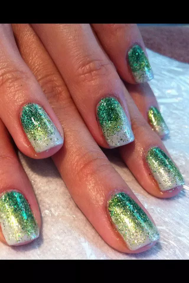 20 Stunning Glitter Ombre Nail Designs - Trending Now - That Grateful Soul Green And Silver Ombre Nails, White Nails With Green Glitter, St Pats Nails, Patty Nails, Green Ombre Nails, St Patricks Nail Designs, Shamrock Nails, Saint Patrick Nail, March Nails