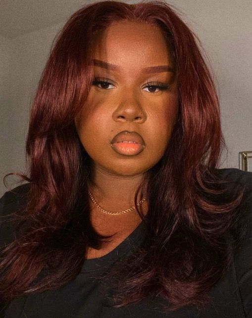 Dark Cherry Red Hair Black Women, Burgundy Brown Hair Color On Black Women, Cherry Red Hair Black Women, Burgundy Hair Black Women, Chocolate Red Hair, Chocolate Cherry Hair Color, Cherry Brown Hair, Dark Ginger Hair, Black Cherry Hair