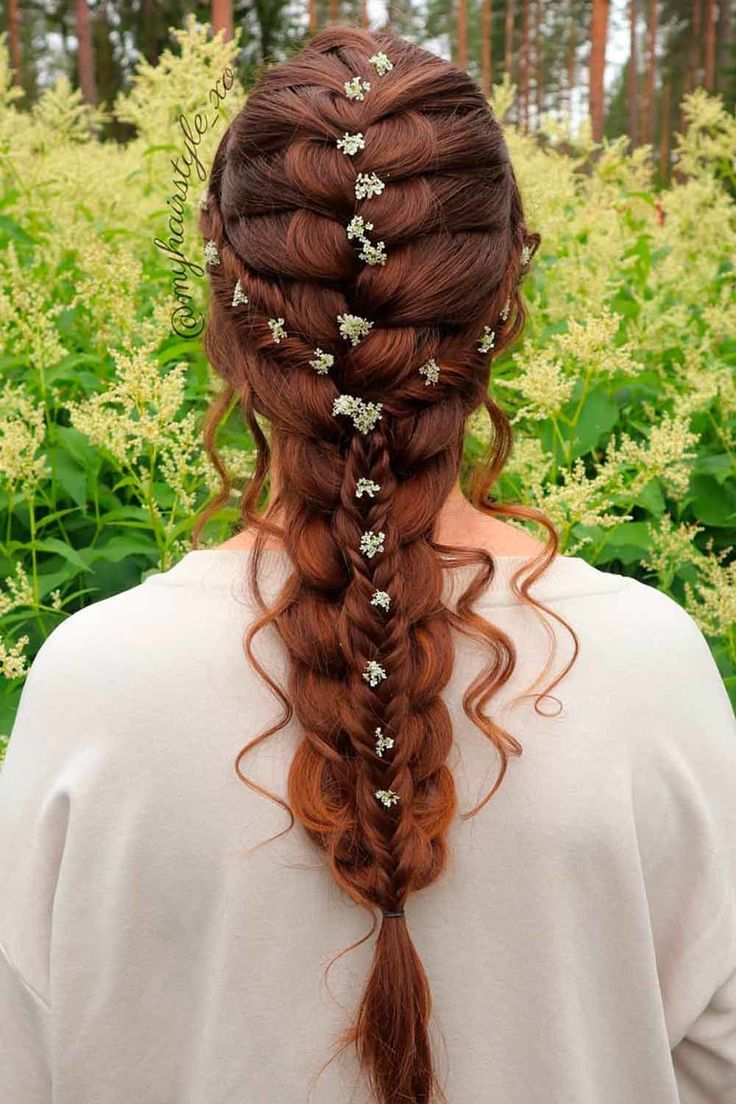 Combined Hairstyles With French Braids With Flowers ❤ At times it may seem that French braid is simple and not worth paying attention to. But once you learn how to braid it correctly to create the endless masterpiece, you will surely appreciate this full of potential style. Besides, all the celebrities are heads over heels about it! #frenchbraid #lovehairstyles #hair #hairstyles #haircuts Fish Braid Hairstyles, Shadi Hairstyles, Hair Styles For Formal, Diy Hair Color At Home, Pictures Of Braids, Cute French Braids, Flowers In French, Steampunk Hair Accessories, Haircut Korea