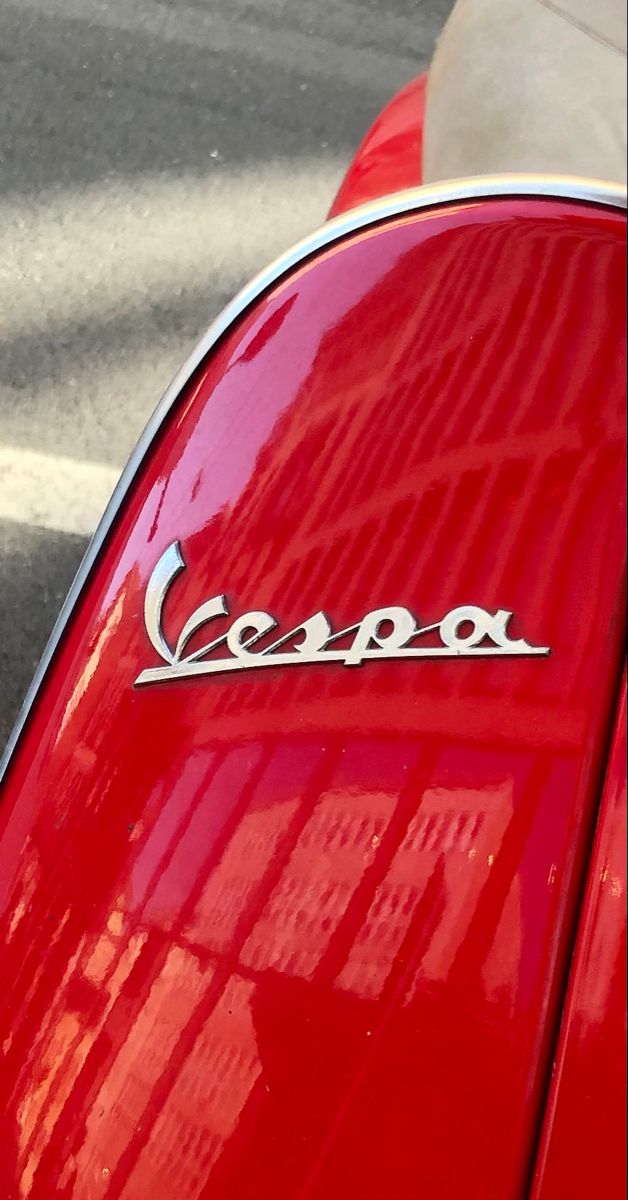 an old red car with the word cero on it's tail end is shown