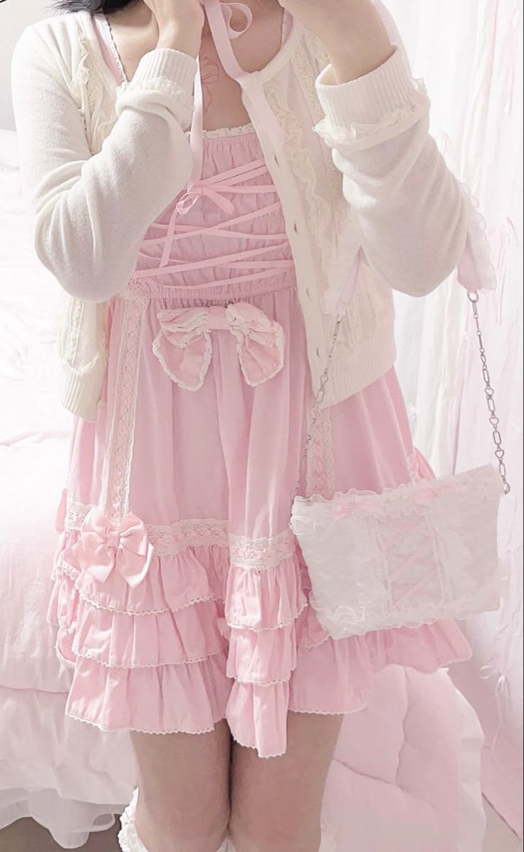 Dolly Outfits Aesthetic, Pink Dolly Outfits, Hime Gyaru Outfit Ideas, Kawaii Artstyle, Hime Gal Outfits, Hime Gyaru Fashion Summer, Dolly Outfits, Hime Gyaru Hello Kitty, Hime Gyaru