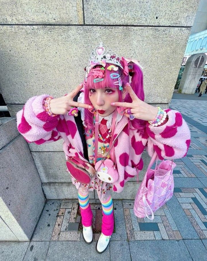 Harajuku Poses, Decora Kei Aesthetic, Decora Kei Outfits, Decora Fashion Outfits, Harajuku Decora Kei, Harajuku Fashion Decora, Decora Kei Fashion, Decora Outfits, Decora Aesthetic