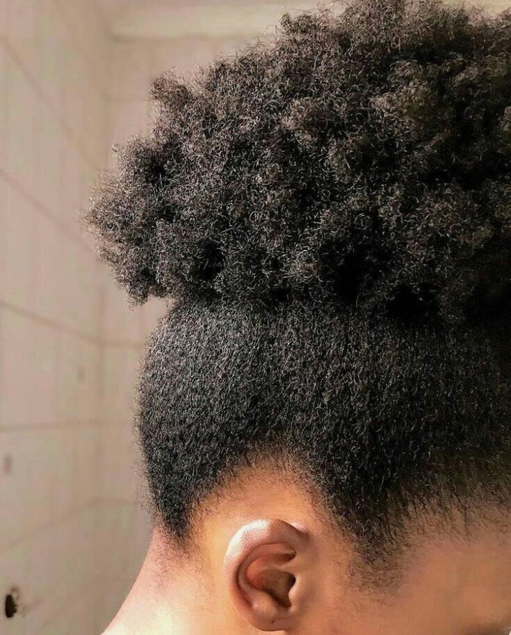 I'm here for that 4c vibe 😁✊ Cabello Afro Natural, Beautiful Natural Hair, Pelo Afro, 4c Natural Hair, Natural Hair Beauty, Penteado Cabelo Curto, Natural Hair Inspiration, Natural Hair Tips, 4c Hairstyles