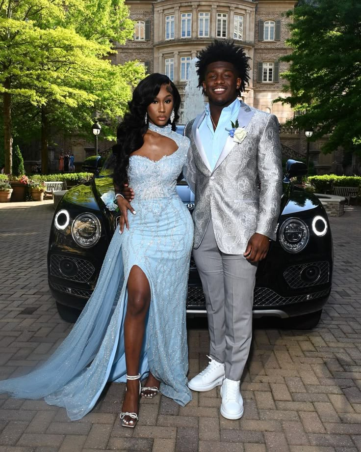 Blue Long Prom Dresses, Prom 2k23, Prom Outfits For Guys, Couple Prom, Prom Dates, 8th Grade Prom, Prom Pictures Couples, 16th Birthday Outfit, Prom Goals