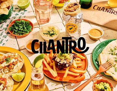 a table full of food and drinks with the word ciantiro on it's side