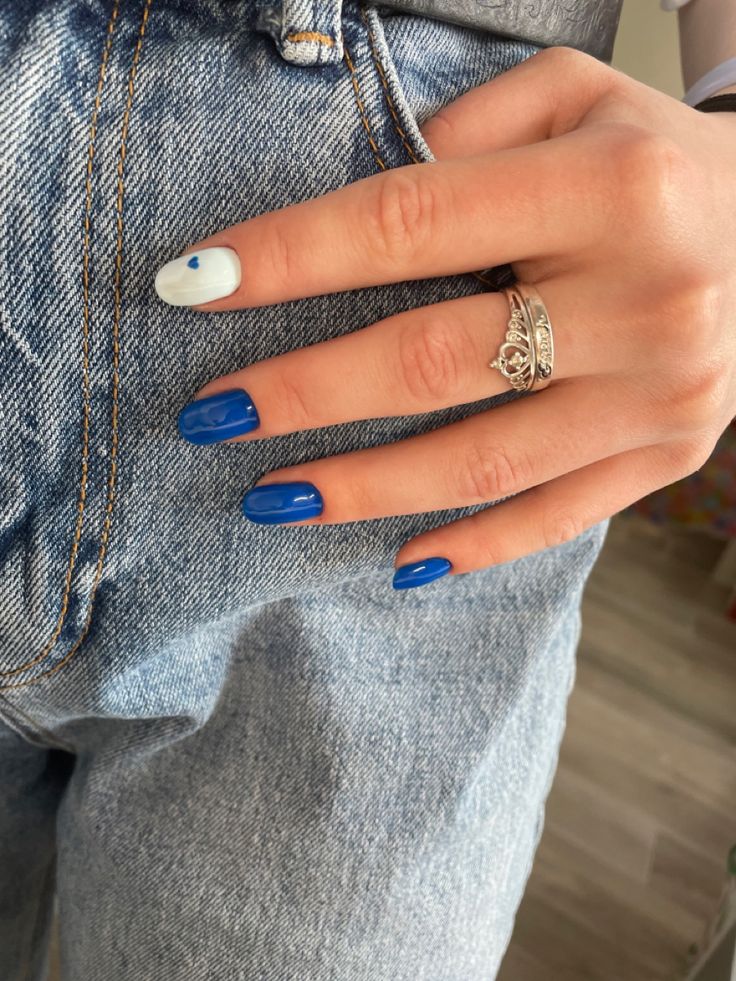 Mamma Mia Nails Short, Nails Mexico Vacation, Portuguese Nails, Mallorca Nails, Argentina Nails, Mama Mia Nails, Mamma Mia Nails, Stockholm Nails, Portugal Nails