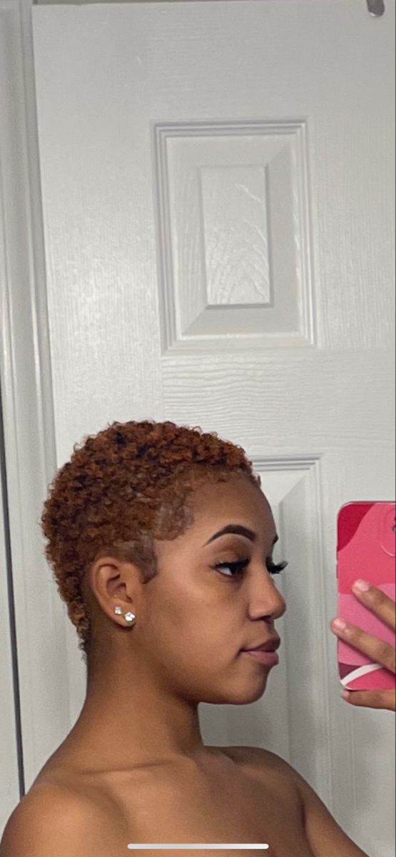 Black Women Copper Hair Color, Short Hair Dye Black Women, Short Hairstyle Women Ginger Hair, Simple Shaved Hair Designs For Women, Cut And Dye Black Women, Short Natural Ginger Hair, Big Chop And Color, Low Hair Cut For Women, Dyed Twa 4c