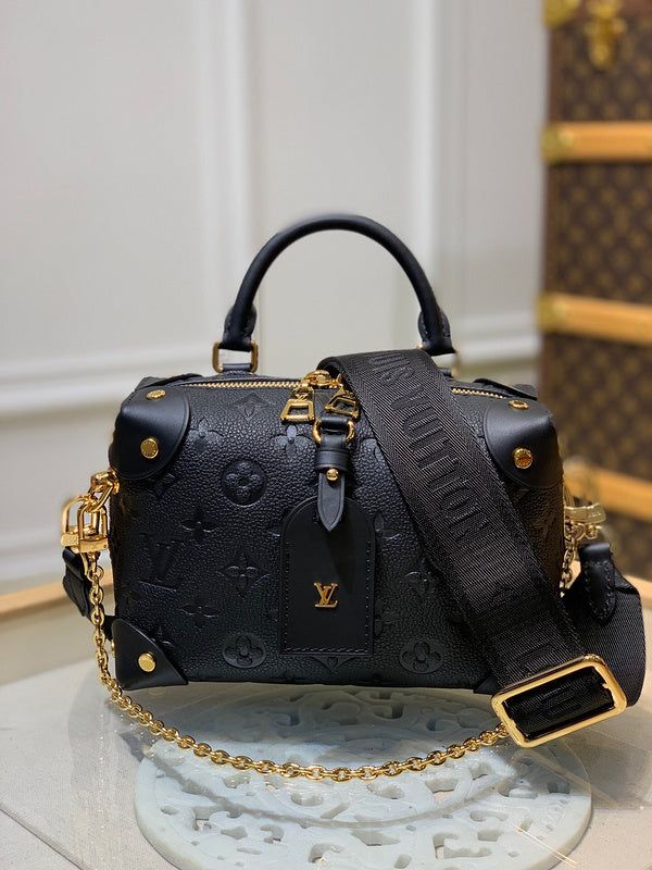 BRC Fashion Lu-Vi Bags - 12373 Breeze Chic Black Louis Vuitton, Luxury Bags Collection, Luxury Purses, Fancy Bags, Cute Bags, Bags Designer Fashion, Vuitton Bag, In The Bag, My Bag