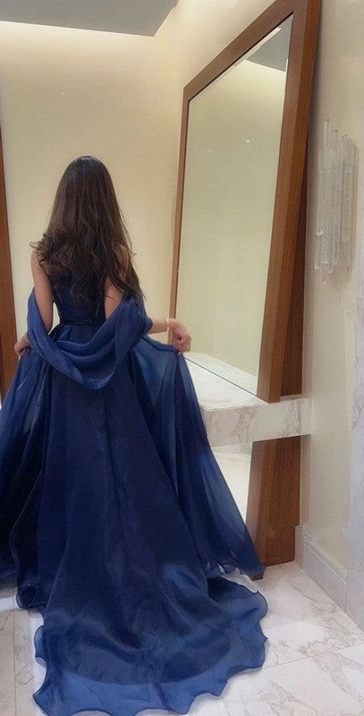 Blue Long Prom Dress, Blue Organza, Strapless Prom Dresses, Classy Prom Dresses, Spaghetti Strap Prom Dress, Prom Dress Inspiration, Pretty Prom Dresses, Formal Party Dress, A Line Prom Dresses