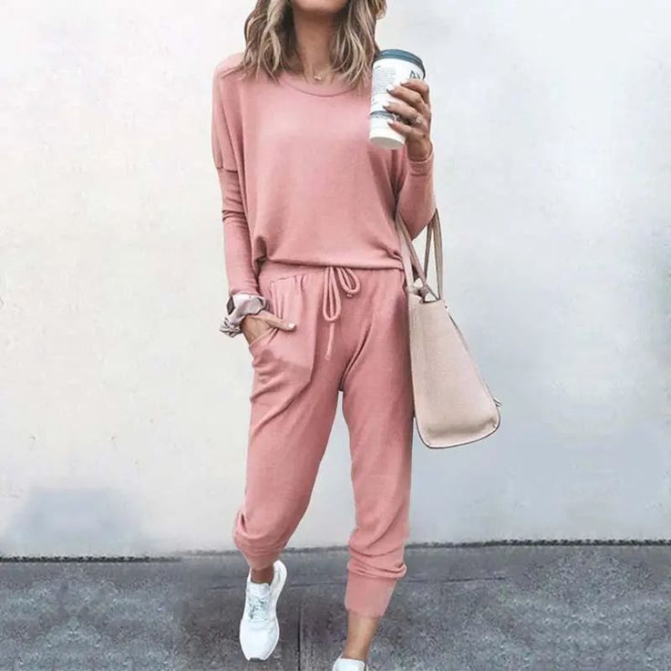 Everyday Lounge Jogger Set Sweat Suit Outfits, Casual Lounge Wear, Celana Fashion, Junior Pants, Lounge Wear Set, Mid Waist Pants, Homewear Woman, Traje Casual, Loose Outfit