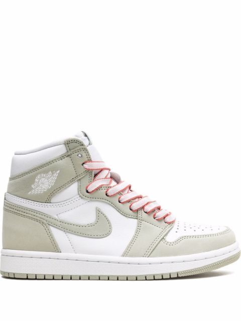 Sixteen Wishes, Jordan Wings, Gentlemen Wear, Preppy Shoes, All Nike Shoes, Jordan Retro 1, Jordan 1 High Og, Jordan Air, Cute Nike Shoes