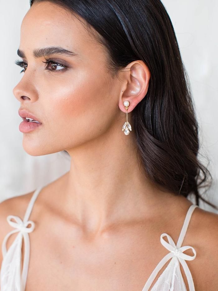 AMARI EARRINGS Wedding Dainty Earrings, Bridal Earings Hair Up, Wedding Accessories For Bride Bhldn Weddings, Simple Drop Earrings Wedding, Statment Wedding Earrings, Simple Wedding Jewelry Earrings, Winter Bride Earrings, Stayement Wedding Earrings, Pandora By Rish Bridal