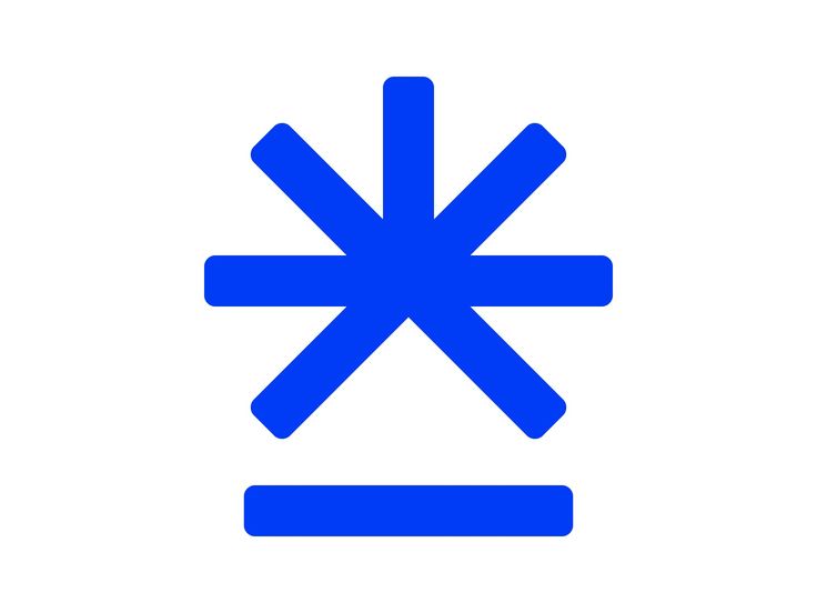 a blue icon with arrows pointing in different directions on a white background that appears to be flat