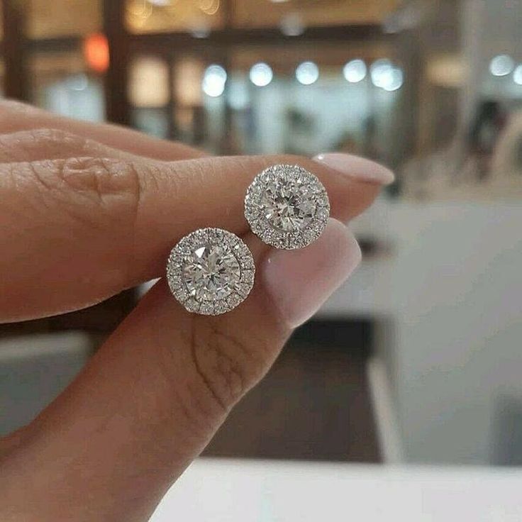 Moissanite Vs Diamond, Halo Stud Earrings, Womens Earrings Studs, Halo Earrings, Halo Earrings Studs, Moissanite Earrings, Gold Halo, Jewelry Ring Box, Fine Earrings