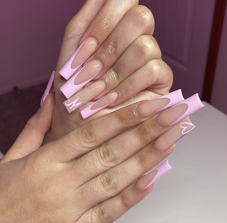 Acrylic Nails M Initial, Nail Inspo With Initial Pink, Nails W E Initial, French Tip Acrylic Nails Coffin With Initial, Acrylic Nail Inspo With Initial, Nails With Initials Acrylic Coffin, Nails Acrylic Coffin With Initial, Nail Ideas Acrylic Initial, Square Acrylic Nails Initial