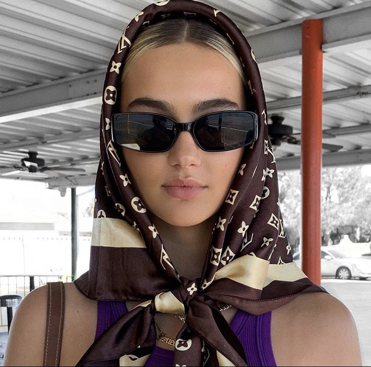 #louisvuitton #headscarf #sunglasses Louis Vuitton Basket, Suede Brooks, Sunglasses For Your Face Shape, Sac Louis Vuitton, Louis Vuitton Sneakers, Outfit Look, Mode Inspo, Fashion Tips For Women, Fashion Killa