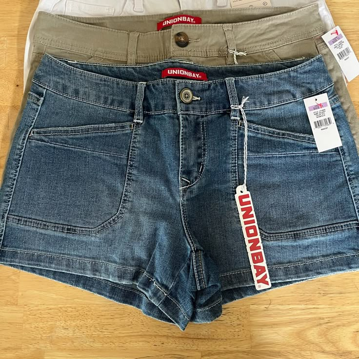 Lot Of 3 Size 11 Shorts. Union Bay And So. Short Shorts Outfit, Short Jorts, Styling Shorts, Shorts Aesthetic, Tan Shorts, Outfit Formulas, Shorts Womens, Denim Shorts Women, Really Cute Outfits