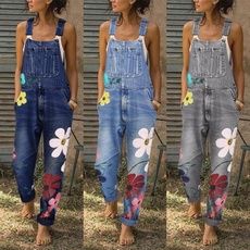 Patched Overalls, Jumpsuits For Women Classy, Painted Overalls, Vintage Playsuit, Suspender Jeans, Denim Jumpsuits, Jeans Overall, Denim Fashion Women, Estilo Hippie