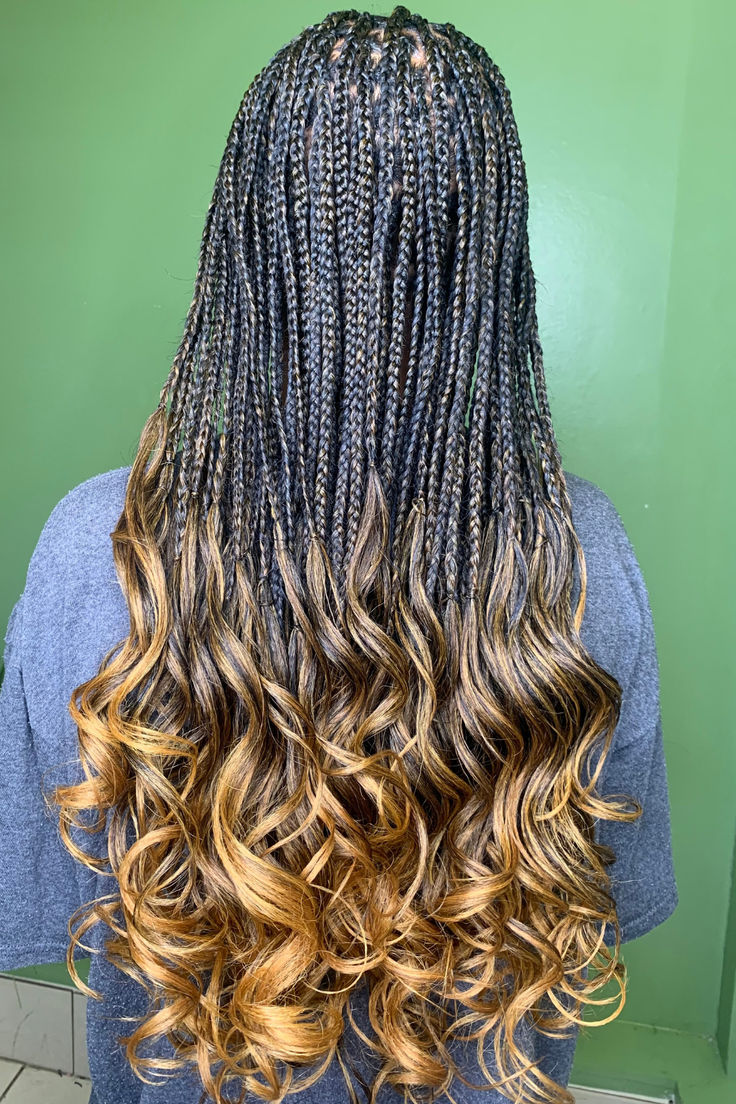 Elevate your style with stunning French curl braiding hair! ✨Ideal for adding soft curls and a natural bounce to your braids. Don’t miss out—I've linked the hair for easy shopping! 💕    #BraidingHair #FrenchCurl #HairGoals #BacktoschoolBraids #firstdayofschoolhairstyles #layeredbraids #frenchcurlbraids #bohobraids Spanish Curls Hairstyles, Spanish Curl Braids, Wavy Braiding Hair, French Curls Braids, Wavy Hair With Braid, Curly Braiding Hair, French Curl Braids, Hair Extensions For Black Women, Extensions For Black Women