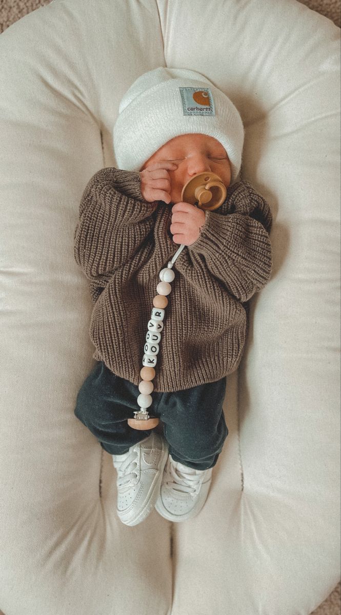 Newborn Outfit Baby Boy, New Born Baby Outfits Ideas, Baby Boy Newborn Outfit, First Baby Aesthetic, Newborn Outfit Ideas, Baby Boy Fall Outfits 0-3 Months, Newborn Boy Aesthetic, Newborn Winter Outfits Boy, Newborn Boy Winter Outfits