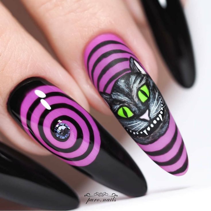 Cheshire cat! 😸💜 @puro.nails #nailsmagazine #disneynails Cheshire Cat Nails, Cat Nail Designs, Halloween Nails Ideas, Make Nails, Cat Nail, Disney Nails, Cat Nails, Cheshire Cat, Nails Magazine