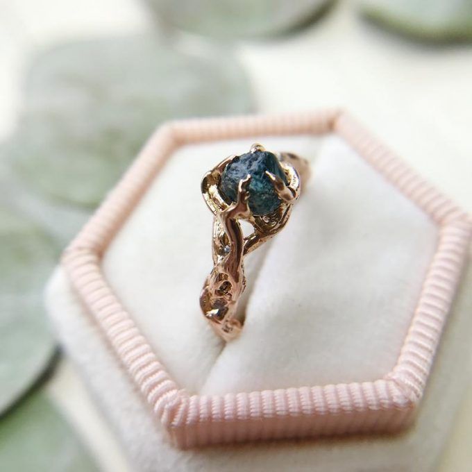 28 Most Unique Earthy Engagement Rings | Emmaline Bride Wedding Blog Hippy Rings Engagement, Engagement Rings Earthy, Earthy Engagement Rings, Earthy Rings, Gold Twig Ring, Engagement Ring Alternative, Montana Sapphire Engagement, Montana Sapphire Engagement Ring, Classic Diamond Ring