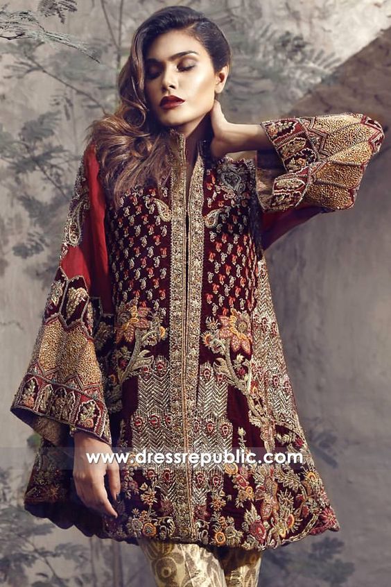 Brown Pakistani Suit, Pakistani Couture, Velvet Dress Designs, Embellished Clothing, Punjabi Outfits, Comfy Clothing, Fancy Clothes, Desi Outfits, Pakistan Fashion