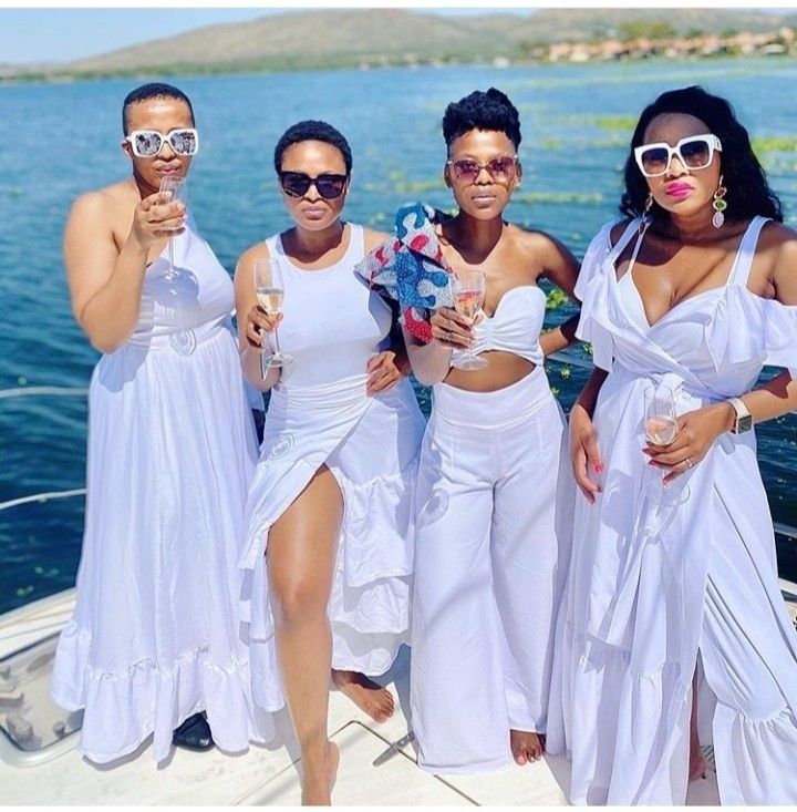 All White Cruise Party Outfit, All White Boat Cruise Outfit, Boat Cruise Outfit Summer Yachts, White Cruise Outfits, Yacht Party Outfit Black Women, Essence Festival Outfits, Yacht Outfit Women Classy, Yacht Outfit Women, Tropical Party Outfit