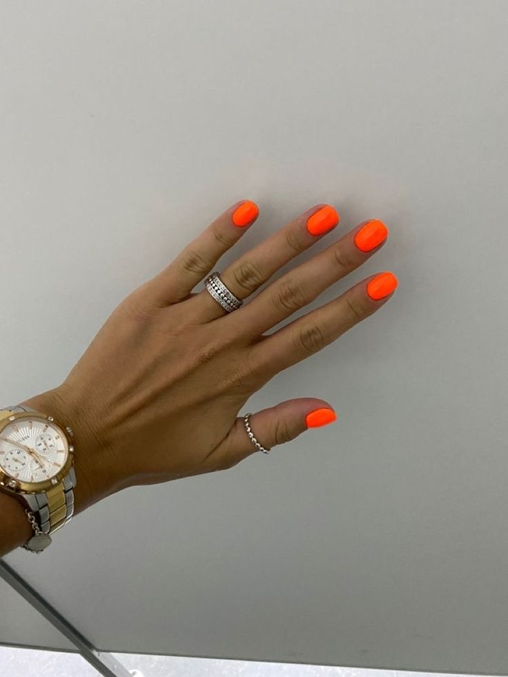 Orange Neon Nails, Orange Red Nails, Perfect Summer Nails, Bright Orange Nails, Pool Nails, Vacation Nails Beach, Nails Trends, Summery Nails, Vibrant Nails