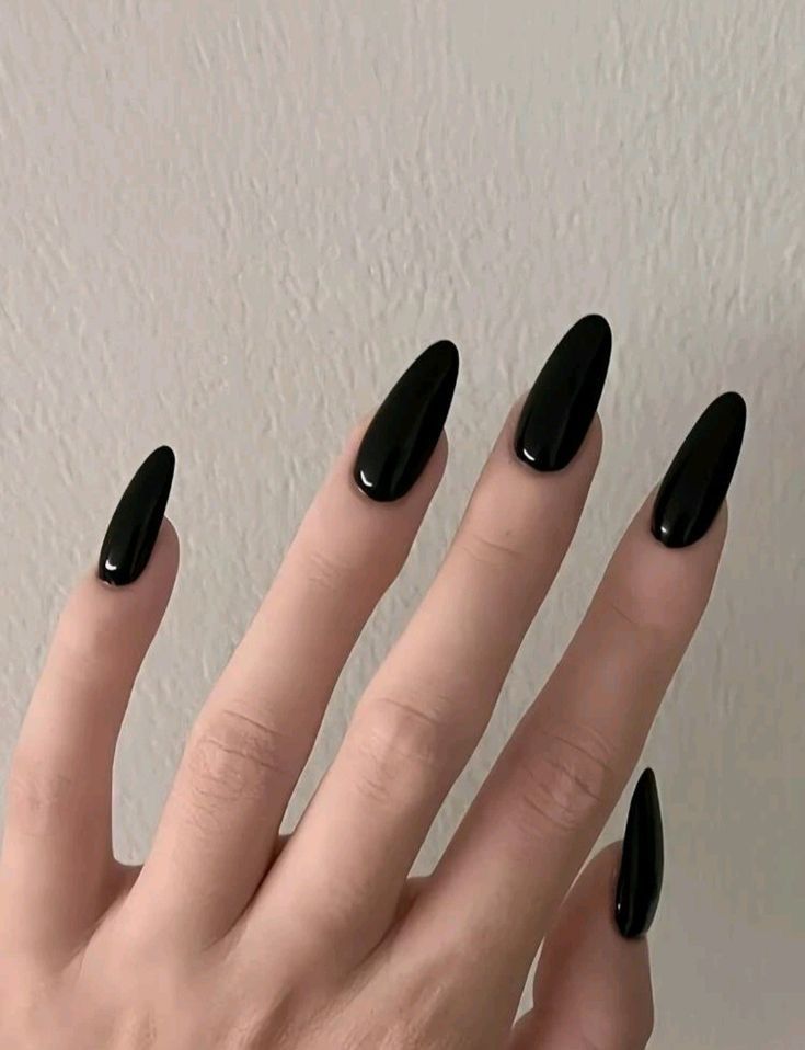 Goth Oval Nails, Almond Shaped Black Nails, Long Nail Designs Winter, Black Oval Acrylic Nails, Nails Acrylic Grunge Almond, Medium Almond Acrylic Nails Black, Medium Length Black Nails, Black Round Nails, Black Nail Designs Stiletto