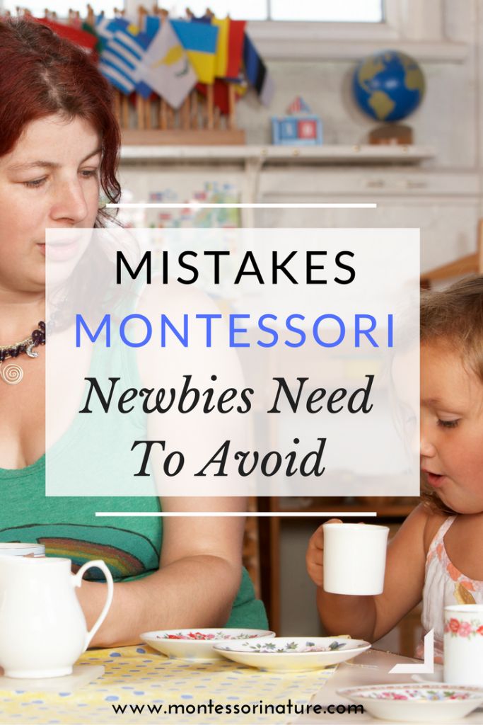 a woman sitting at a table with two small children in front of her and the caption reads, 5 ways to make montessori newbies need to avoid