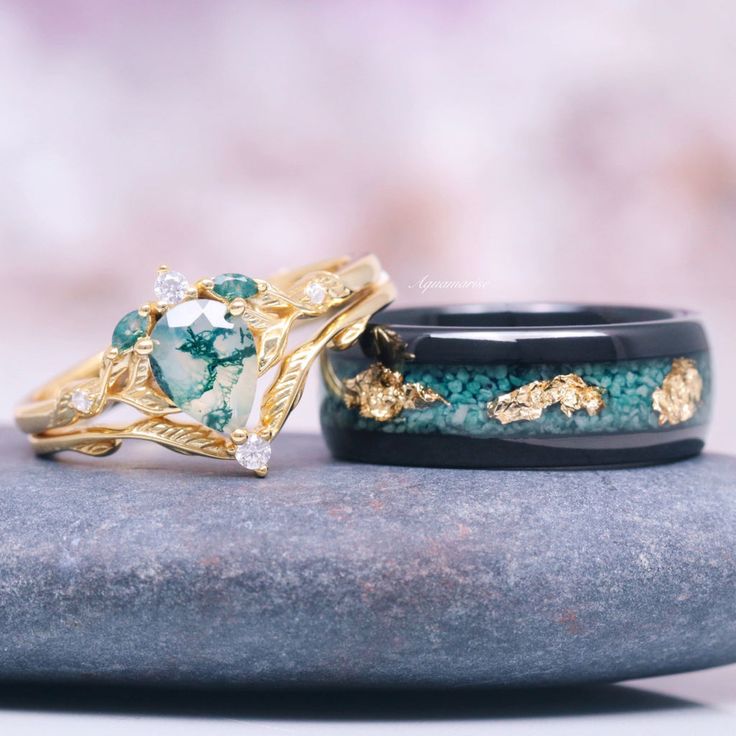 Green Moss Agate & Gold Leaf Couples Ring Set- His and Hers Wedding Band- 14K Yellow Gold Vermeil/ Tungsten Carbide Feather Engagement Ring, Couples Ring, Couples Ring Set, Natural Patterns, Green Moss Agate, Feather Wedding, Feather Ring, Moss Agate Ring, Magical Jewelry