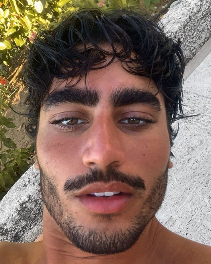 Walid por favor on Instagram: “🙃” Middle Eastern Men, Beautiful Eyebrows, Thick Eyebrows, Full Beard, Beard Styles For Men, Aesthetic People, Relationship Goals Pictures, Hair Reference, Hair And Beard Styles