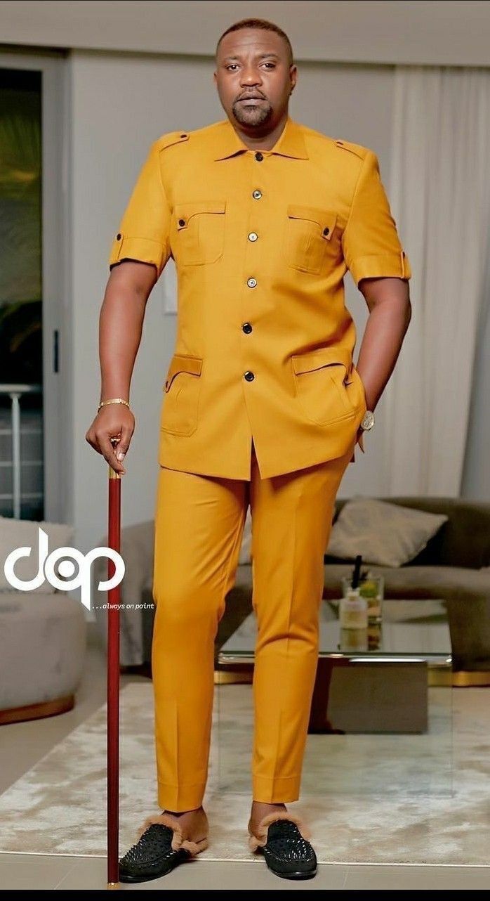 THIS IS AN HONORABLE OUTFIT. This well-designed outfit is handmade with love. The shirt is designed with high quality materials which is suitable for any weat Kaftan Dress For Men, Men Kaftan Designs, Men African Wear, Latest African Wear For Men, African Kaftan, African Wear For Men, Men Kaftan, African Suit, Nigerian Men Fashion