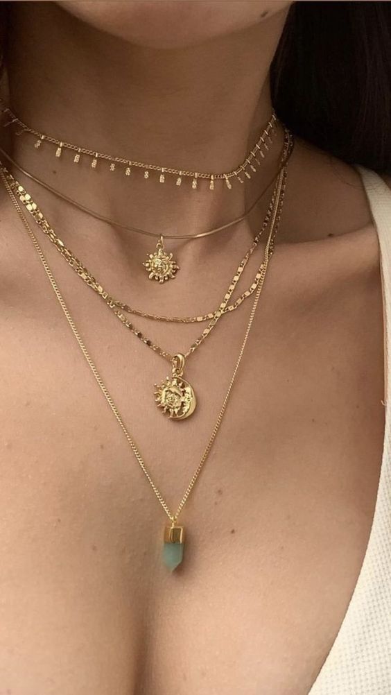 gold necklace layered, layered necklaces, layered necklaces gold, gold necklace Layered Necklaces Gold, Xoxo Jewelry, Pretty Jewelry Necklaces, Stacked Necklaces, Necklaces Gold, Jewelry Accessories Ideas, Jewelry Fashion Trends, Classy Jewelry, Jewelry Essentials