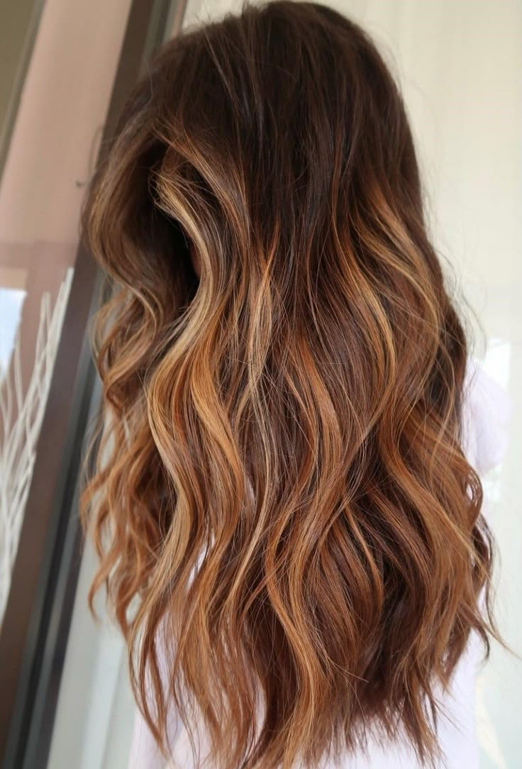 Medium Brown into Caramel Autumn Fall Hair Colors Dark Caramel Hair Color, Dark Caramel Hair, Caramel Hair Color, Caramel Brown Hair, Rambut Brunette, Hair Color Caramel, 2023 Hair, Caramel Hair, Caramel Highlights