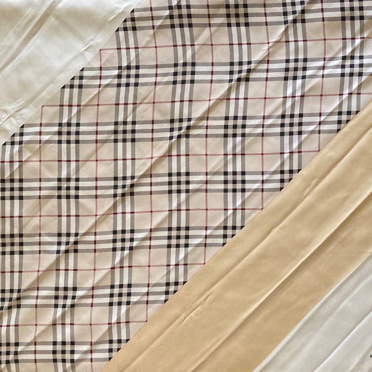 Absolutely Beautiful Silk Scarf In The Iconic Burberry House Check Pattern With Solid Sections Of Cream And Gold In Opposite Corners! It Is Edged All The Way Around In Gold The Perfect Size Of The Scarf Makes It Able To Be Worn In Many Different Ways Measures 34 Inches Square "Burberry" In The Bottom Right Corner And The Burberry London Tag On The Back' In Excellent, Pre-Owned Condition! It Will Be Wrapped Carefully In Tissue Paper And Plastic To Protect It For Shipping. This Is A Very Unique De Check Scarf, Checked Scarf, Burberry Accessories, Burberry London, Cream And Gold, Check Pattern, Silk Scarf, Tissue Paper, Scarf Accessory