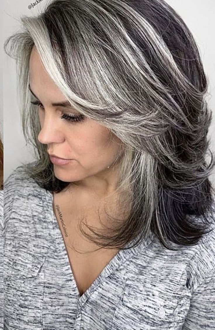 Long Grey Hair, Grey Hair Over 50, Grey Hair Transformation, Gorgeous Gray Hair, Grey Hair Inspiration, Beautiful Gray Hair, Gray Hair Growing Out, Silver Hair Color, Transition To Gray Hair