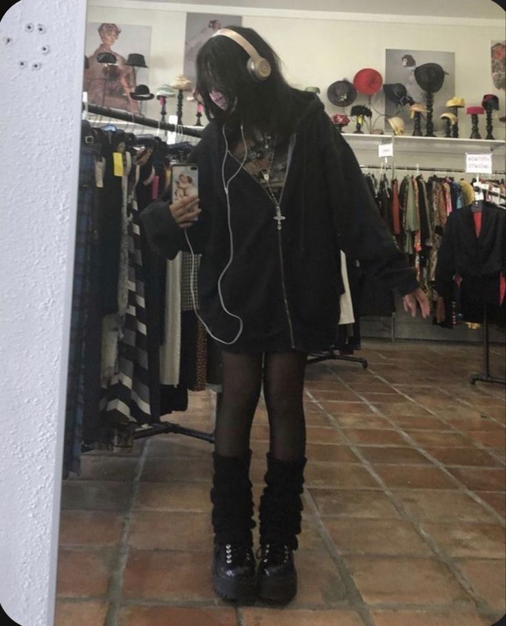 Grunge Fits, Look Grunge, Alt Outfits, Alt Fashion, Swaggy Outfits, Goth Outfits, Alternative Outfits, 가을 패션, Edgy Outfits