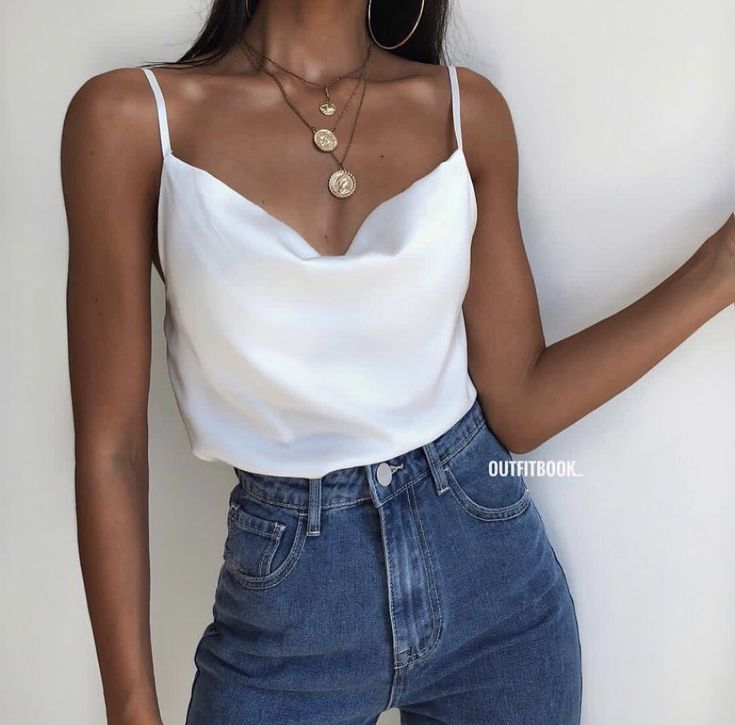 Style College, Mode Shoes, Silky Shirt, Outfit Trends, Silk Tank, Mode Inspo, Outfit Goals, Fashion Mode, Looks Style