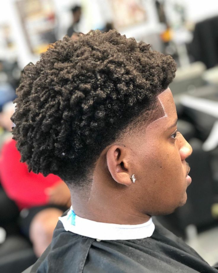 Side Fade Haircut Men Black, Black Taper Fade Haircut, Trending Haircuts Men, All Around Taper Fade Black Men, Side Trim Haircut Men, Afro With Taper Fade, Side Taper Fade, Taper Fade Curly Hair Black, Side Fade Haircut Men Medium Long