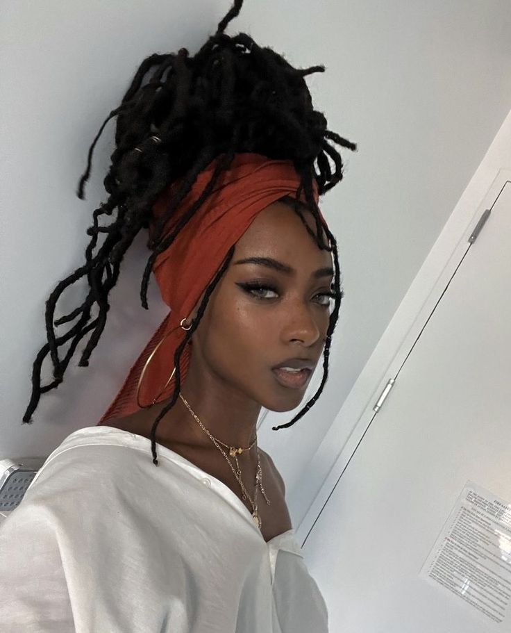 Headwrap Hairstyles, Hair Scarf Styles, Pelo Afro, Dreadlock Hairstyles, Hair Reference, Locs Hairstyles, French Braid, Short Haircuts, Afro Hairstyles