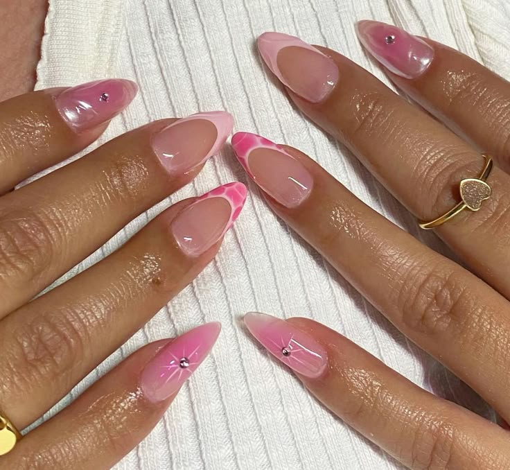 Almond Nails Pink, Pink Tip Nails, Pink French Nails, Chevron Nails, Summery Nails, Almond Acrylic Nails, Pink Nail Designs, Pink Nail, Pink Acrylic Nails