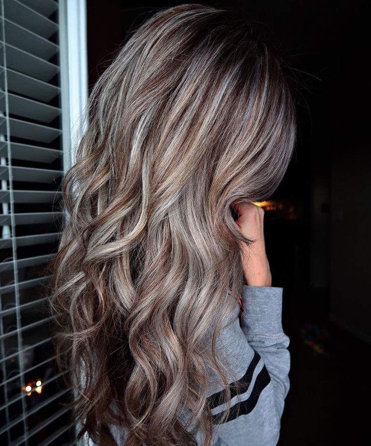 24 Light Brown Hair with Highlights Ideas For Brunettes Light Chocolate Brown Hair, Hair With Silver Highlights, Brown Hair With Silver Highlights, Hair Dye Tips, Brown Hair Shades, Silver Highlights, Chocolate Brown Hair, Brown Hair With Blonde Highlights, Hair Color Light Brown