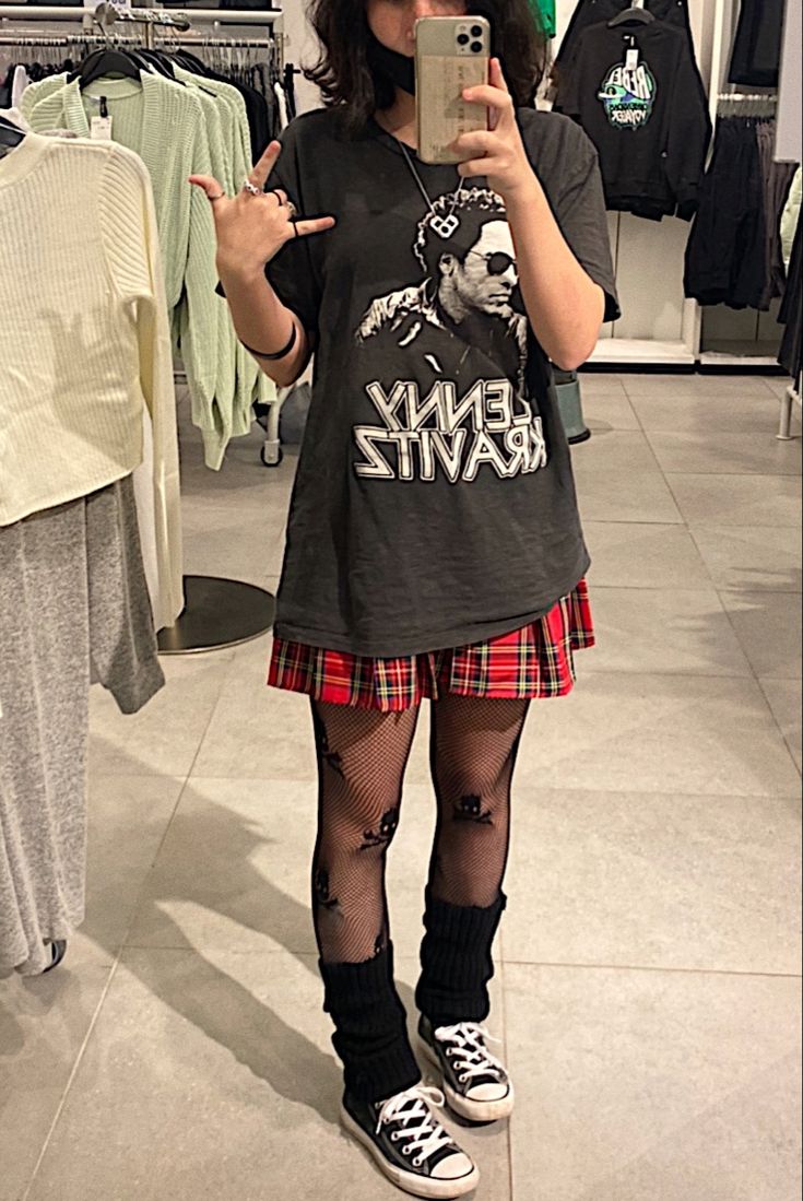 #alt#altoutfit#gothmall#goth#fit Alternative Outfits Skirts, Goth Outfit With Skirt, Alt Outfits With Skirt, Skirt Alt Outfits, Alternative Outfits For School, Skirt Outfits Alt, Alt Skirt Outfits, Simple Alternative Outfits, Simple Alt Outfits