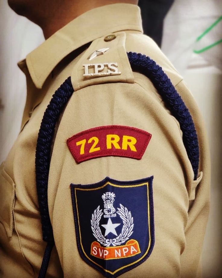 the back of a police officer's uniform that says, choose your habitts decide your feature