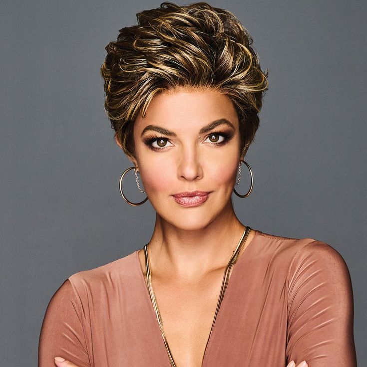 Effortless, shake-and-go style. Short and sassy with a fine lace front that lets you wear the piecy bang forward or brushed back. Curl the heat-friendly Tru2Life hair for volume or flat iron for a sleeker look. Get Out The Door and on with your day! Model 1 shown in color GF11-25SS Short Wigs For Women, Wilshire Wigs, Pixie Blonde, Gabor Wigs, Platinum Blonde Highlights, Vivica Fox Wigs, Wig Outlet, Best Wig Outlet, Blonde With Dark Roots