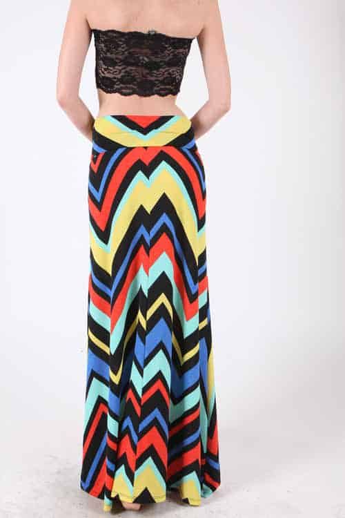 Chevron Print Maxi Skirt Print Maxi Skirt, Printed Maxi Skirts, Fabric Making, Chevron Print, Printed Maxi, Breathable Fabric, Maxi Skirt, Elastic, Skirt